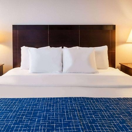 Travelodge By Wyndham Charles Town - Harpers Ferry エクステリア 写真