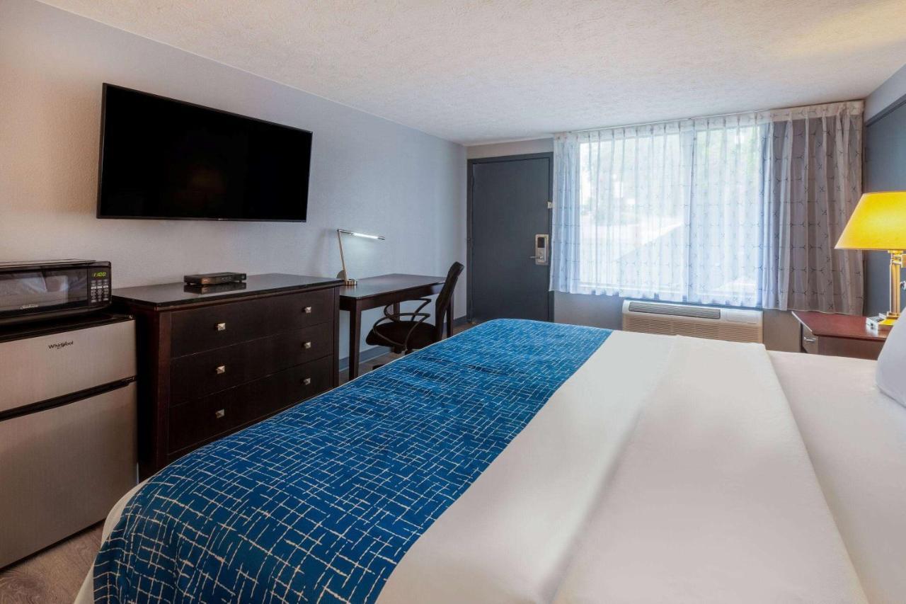 Travelodge By Wyndham Charles Town - Harpers Ferry エクステリア 写真